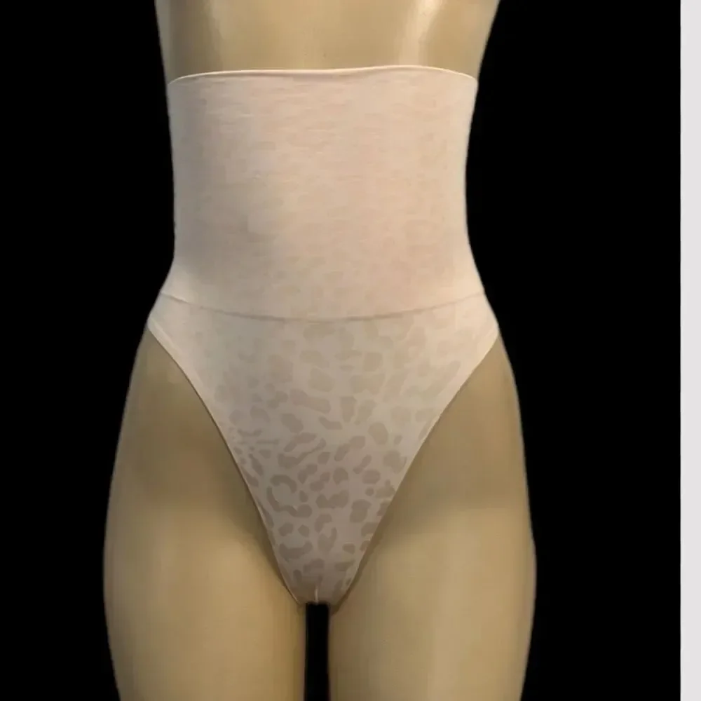 Victoria’s Secret CURVES Seamless High-waist Tummy Control Thong Panty Beige S